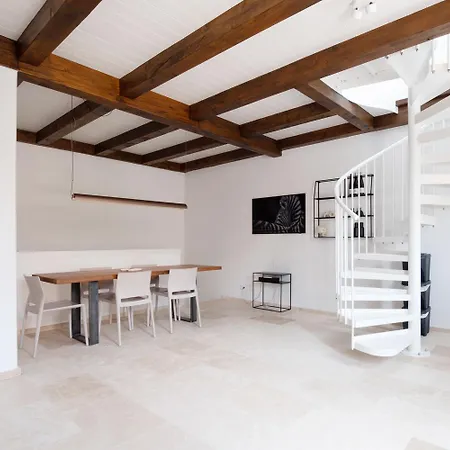 Weinkeller Roeschitz Holiday home *